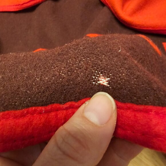 VTG Beaver State Pendleton Woolen Mills Reversible Throw 64"x78" Indian Blanket - Picture 5 of 7